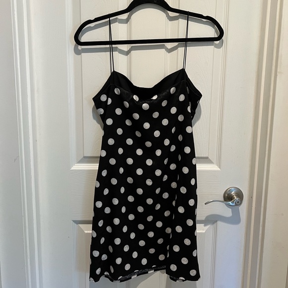 Topshop Black Polka Dot Shift Dress - Picture 2 of 3